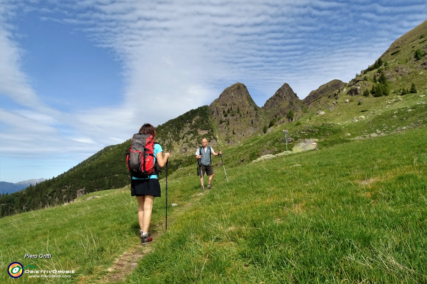 28 Dal Monte Campo si sale verso i Tre Pizzi.JPG -                                